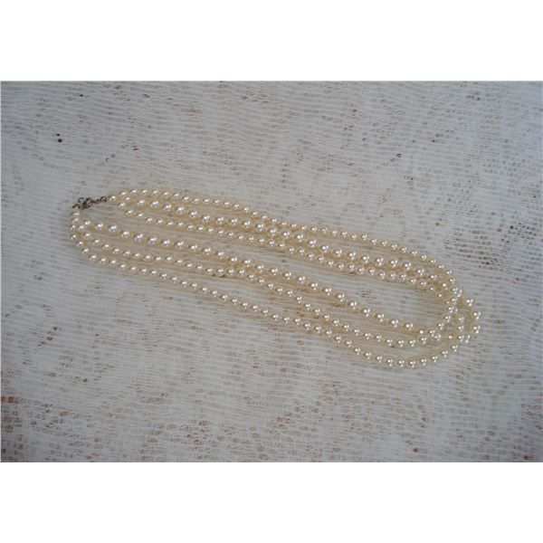 Lovely 3 strand faux pearl necklace unsigned