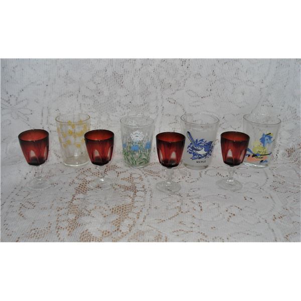 Set of 4 Gothic Arch port/liqueur glasses 1970's and 4 collectible vintage glasses