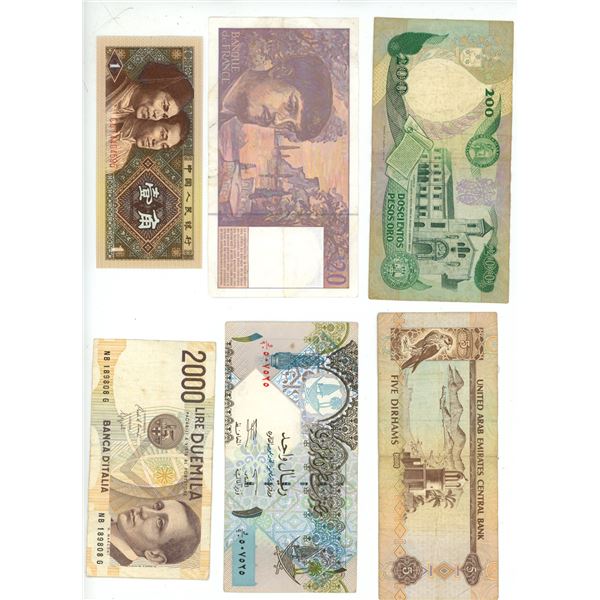 Lot of Foreign Currency