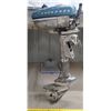 Image 1 : Vintage 1947 EVINRUDE SPORTWIN Motor