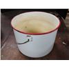 Image 2 : White Enamel cookpot with metal handle - 10.5" diameter