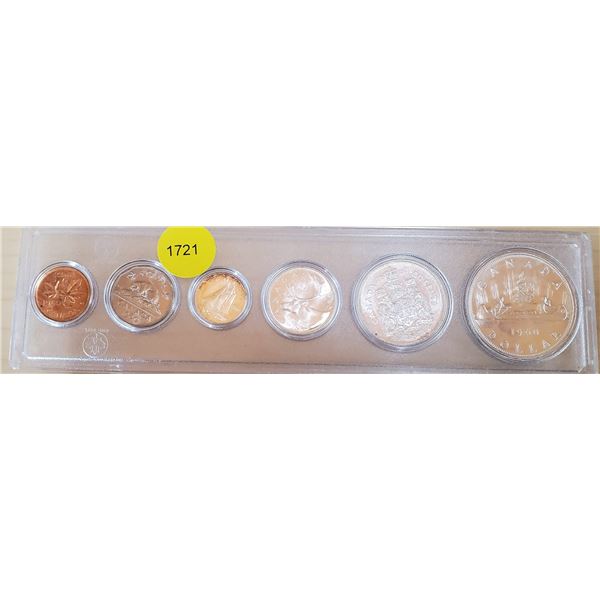 1960 Uncirculated Coin Set in Plastic Case