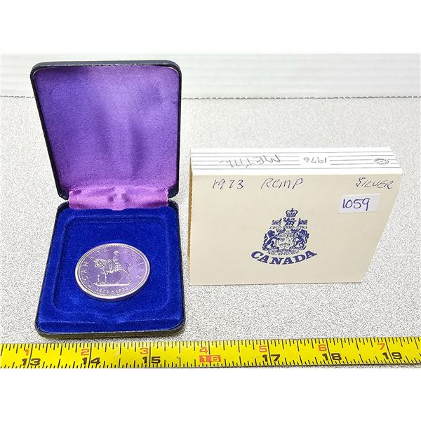 1972 $1 Silver Coin in R.C.M Clam Shell & Outer Cover - UNC RCMP