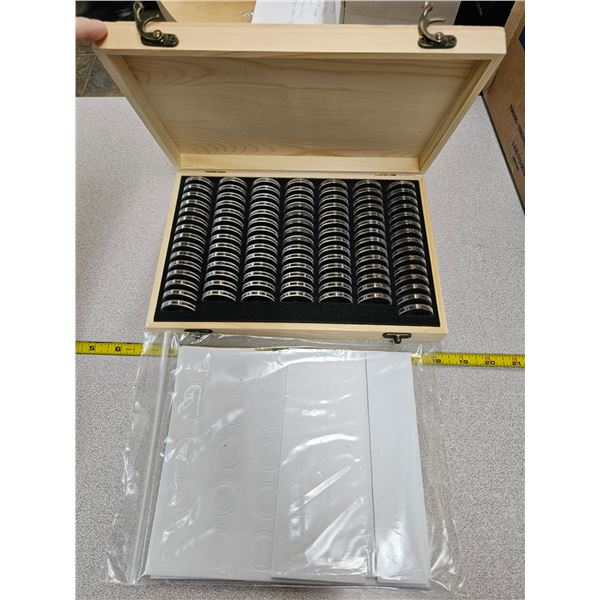 100 Plastic Coin Holder with Inserts in Wood Dual Catch Box - NEW