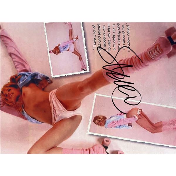 Daryl Hannah signed photo