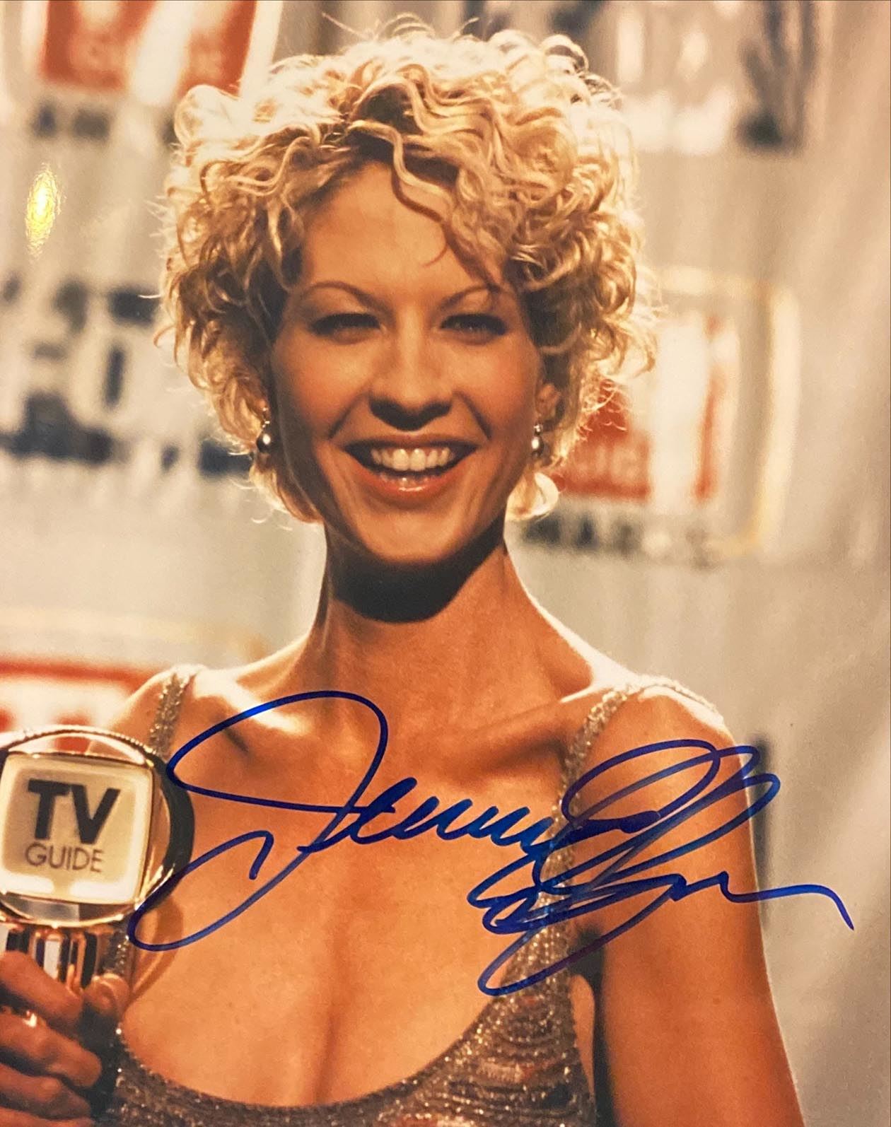 Jenna Elfman Signed Photo