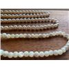 Image 3 : 4 x Pearl-Style Necklaces