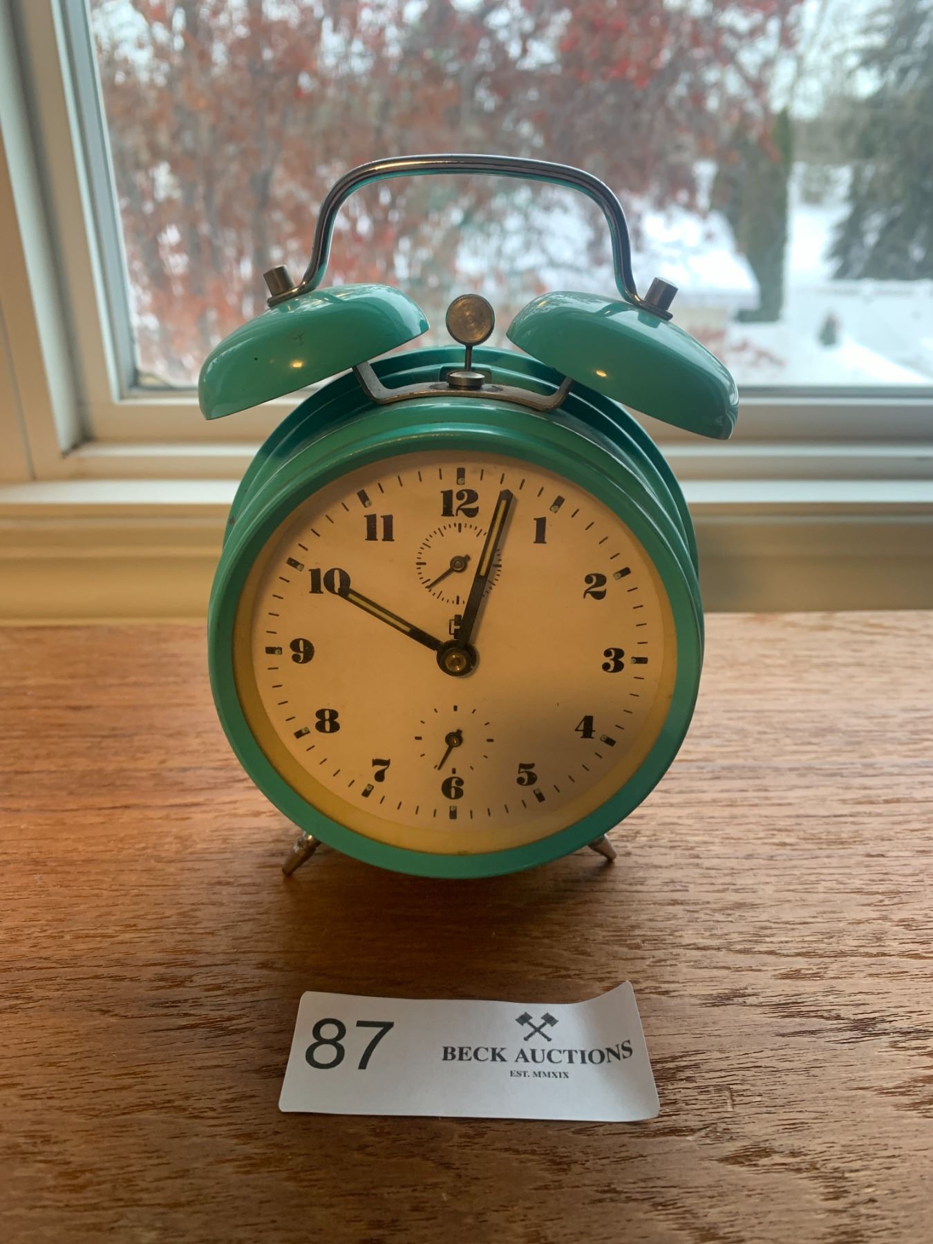 Vintage Seafoam Green Mechanical Alarm Clock Beck Auctions Inc.