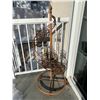 Image 1 : Rustic Spiral Plant Tree