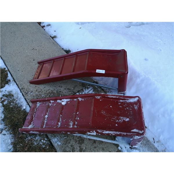 2 x Metal Mechanic's Ramps