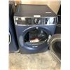 Image 2 : GE BLUE FRONT LOADING WIFI DRYER MODEL GFD85ESMU IRS 28" X 33" 4