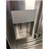 Image 2 : GE STAINLESS STEEL FRIDGE/FREEZER GFE26J WITH WATER AND ICE DISPENSER