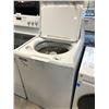 Image 2 : GE WHITE TOP LOADING WASHING MACHINE GTW490BMRWS 27" X 27" X 44"