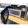 Image 2 : GE STAINLESS STEEL MICROWAVE JVM1635SFC02