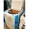 Image 2 : GE WHITE TOP LOADING WASHING MACHINE MODEL # GTW490BMR 27" X 27" 74" - LARGE DENT ON SIDE