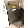 Image 1 : GE GREY METALLIC BUILT IN DISHWASHER MODEL #GDT6850 - COSMETIC DAMAGE AND MISSING DOOR HANDLE