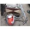 Image 1 : Electrolux Vacuum w/ Trunk