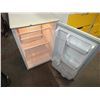 Image 2 : Danby Mini Fridge