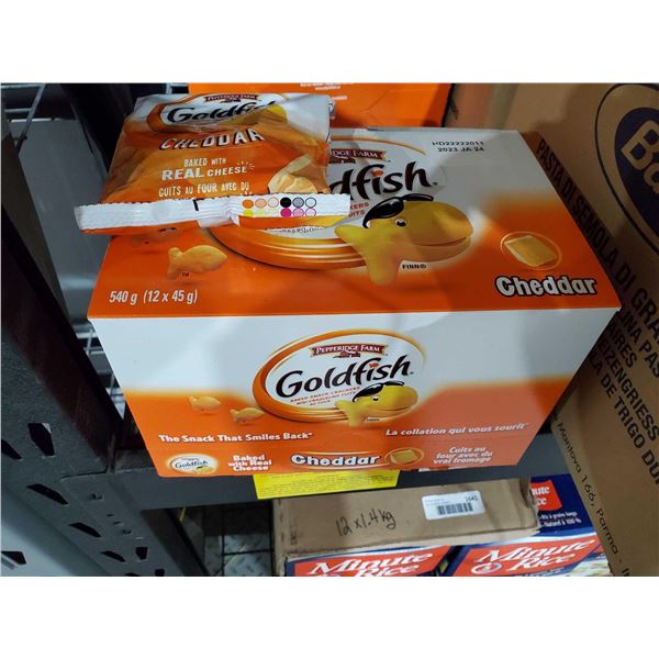 CASE LOT - Goldfish Cheddar Snack - The Snack That Smiles Back - 12x45g
