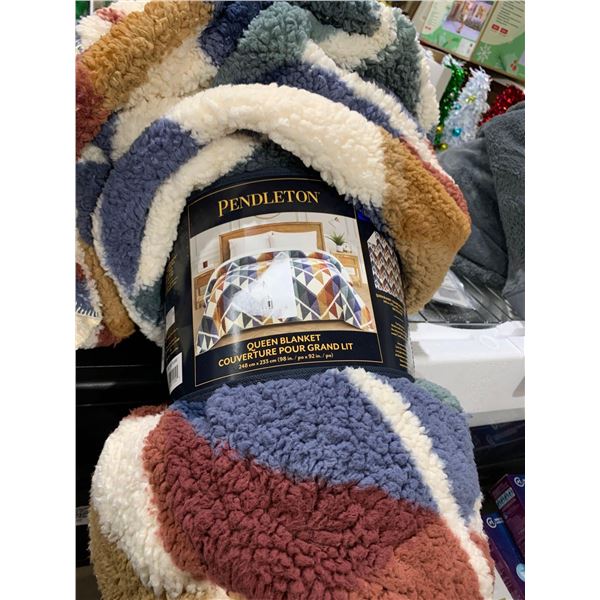 Pendleton Queen Size Blanket 98" x 92" Aztec Print