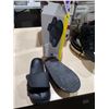 Image 2 : Bench, Size 10 Mens Summer Slides - Black