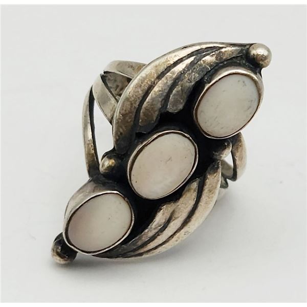 SOUTHWESTERN STERLING SPLIT SHANK RING WITH
