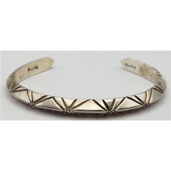 STERLING CUFF WITH TRIANGUAL DESIGN