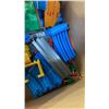Image 8 : THOMAS AND FRIENDS TACKMASTER LOT - 99 PCS, TACK, TUNNEL, BRIDGE, TRAIN AND CARS