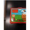 Image 2 : SNOOPY AND WOODSTOCK 1965 LUNCH BOX WITH THERMOS