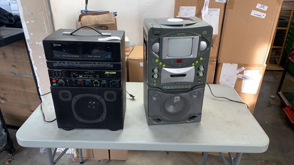 Stvg 535 2 KARAOKE MACHINES STVG-535 AND K-890 BOTH WORKING