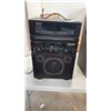 Image 2 : 2 KARAOKE MACHINES STVG-535 AND K-890 BOTH WORKING