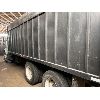 Image 2 : 2000 INT MODEL 8100 GRAIN / SILAGE TRUCK
