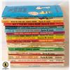Image 1 : FLAT OF CHARLIE BROWN COMIC DIGESTS