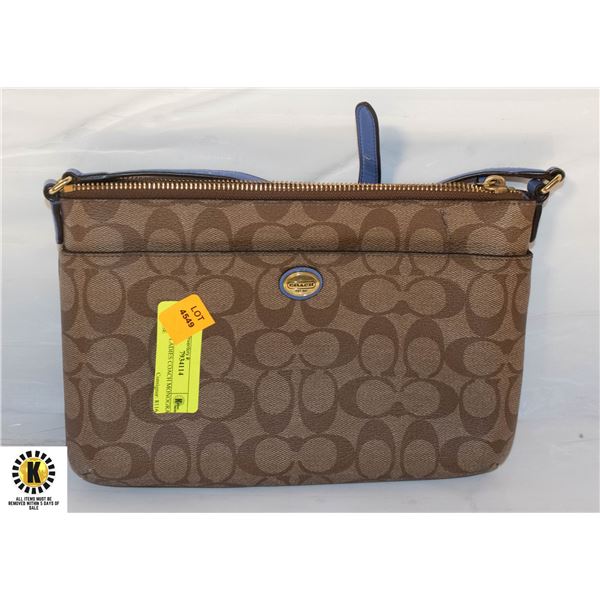 ESTATE LADIES COACH MONOGRAM PURSE