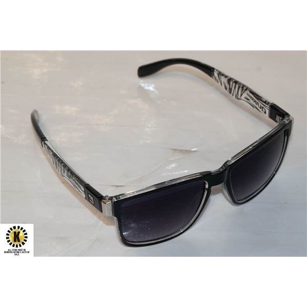 1 PAIR OF MENS QUICK SILVER SUNGLASSES