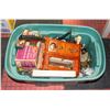 Image 1 : ESTATE LOT COLLECTIBLES