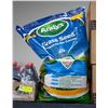 Image 1 : HALF FULL BAG OF ANDYS PREMIUM LAWN SEED MIXTURE