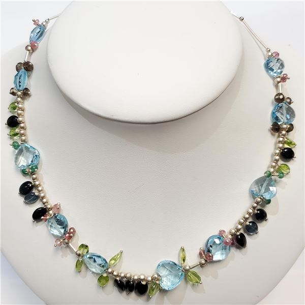 S160-57 SILVER TOPAZ/PERIDOT/ONYX NECKLACE