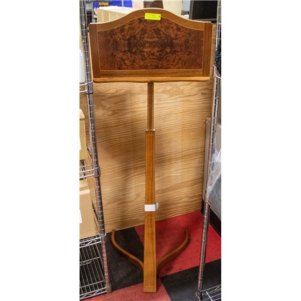 WOODEN MUSIC STAND