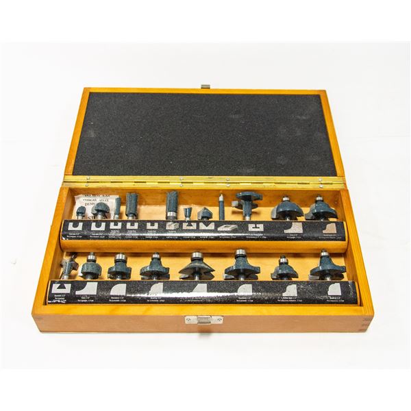 MASTERCRAFT ROUTER BIT SET WITH CASE