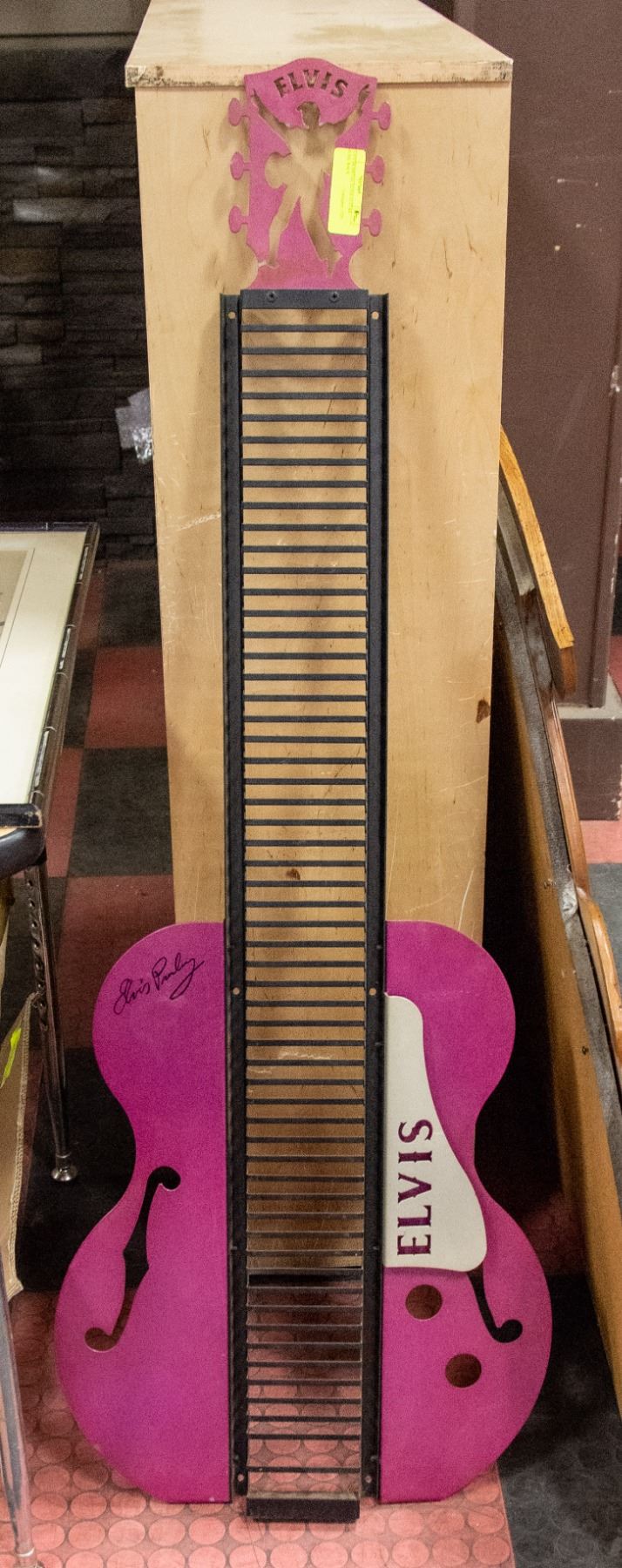 CUSTOM METAL ELVIS GUITAR MUSIC RACK H-50