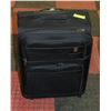 Image 1 : LARGE SUITCASE
