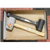 Image 1 : ESTWING RUBBER MALLET + MALLET