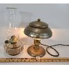 Image 4 : LOT OF 2 - OIL LAMP & BRASS DESK LAMP