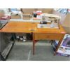 Image 1 : Electric Singer Sewing Machine with Cabinet