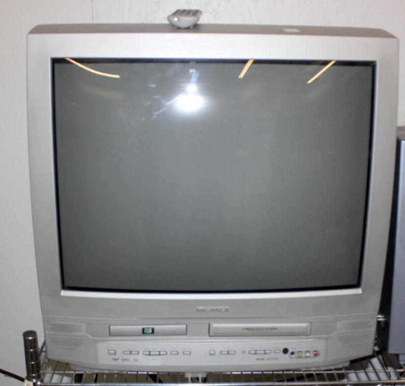 27 Magnavox Tv Dvd Vcr Combo W Remote 27 Magnavox Tv Dvd Vcr Combo W Remote