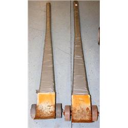 A SET OF FLOOR LIFTS