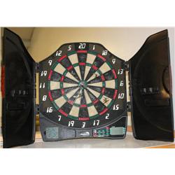 Halex Electronic Dartboard w/4 Darts