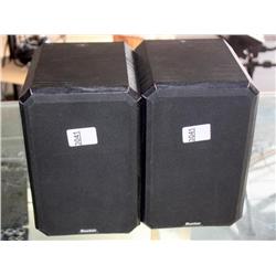 2 Boston Acoustics Boston Acoustics HD5 SPEAKERS