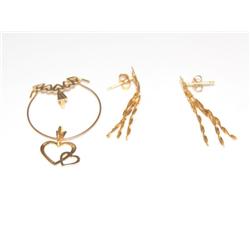 14K yellow Gold Earring & Pendant Set 2.9g
